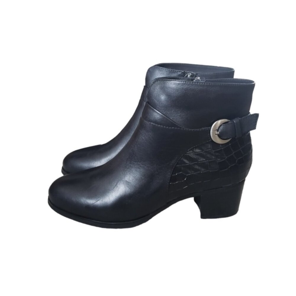 AquaDiva Lafayette Black Leather Ankle Booties Small Heel NWT Size 8 Wide